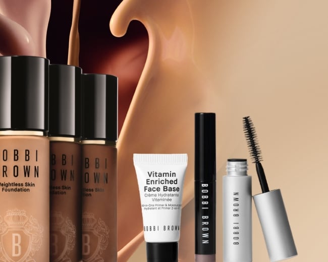 סט 3 מוצרי מיני מתנה ברכישת מייקאפ Weightless Skin Foundation SPF 15