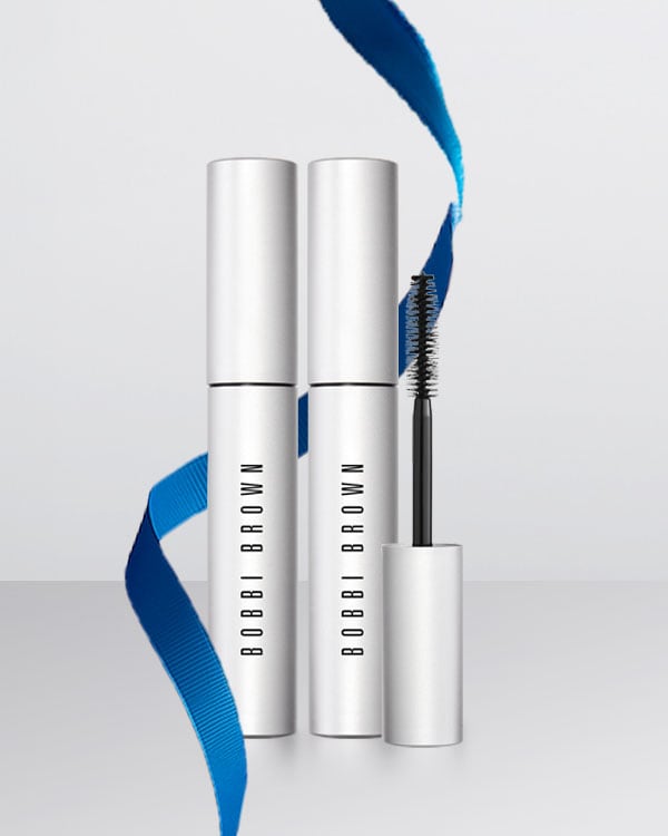 Image of phone with a live chat conversation