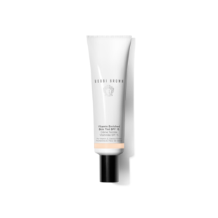 Vitamin Enriched Skin Tint לחות עם גוון עשירה בויטמינים וברכיבי טיפוח הטובים לעורך. מעניקה כיסוי עדין ואחיד לעור בגימור רענן טבעי., Fair 1, 50 מ"ל