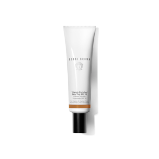 Vitamin Enriched Skin Tint לחות עם גוון עשירה בויטמינים וברכיבי טיפוח הטובים לעורך. מעניקה כיסוי עדין ואחיד לעור בגימור רענן טבעי., Deep 1, 50 מ"ל